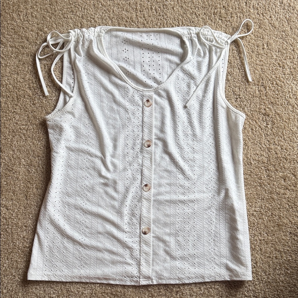 Elegant White Sleeveless Top